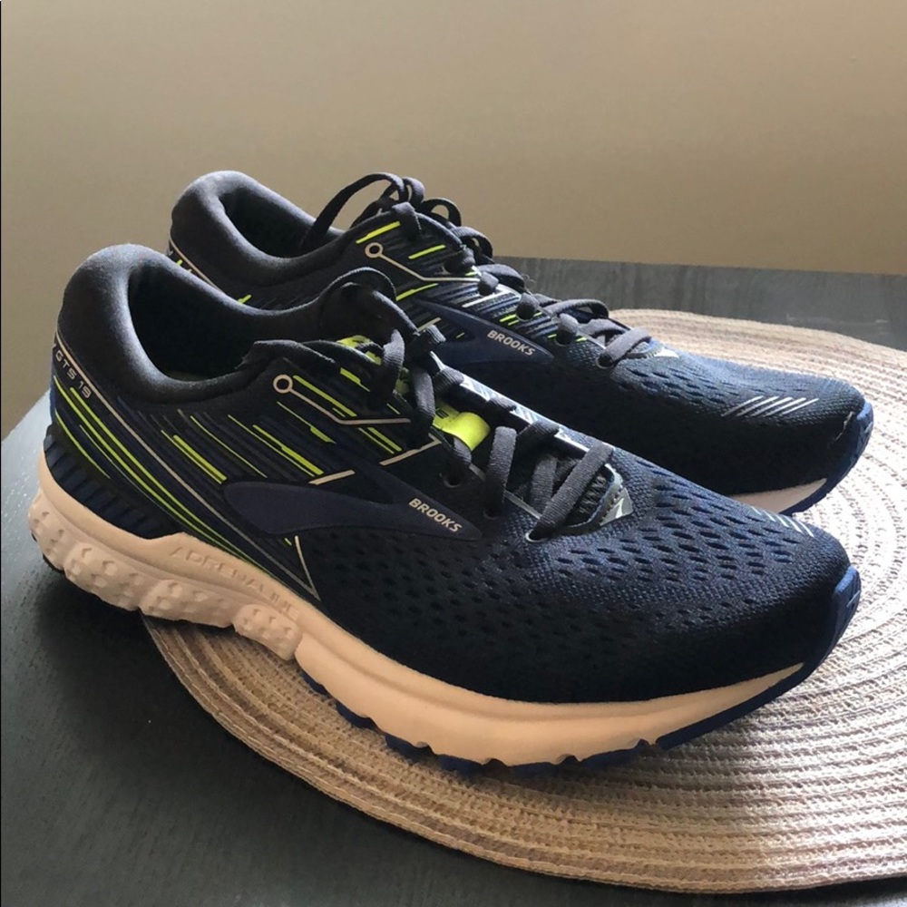 Brooks Adrenaline